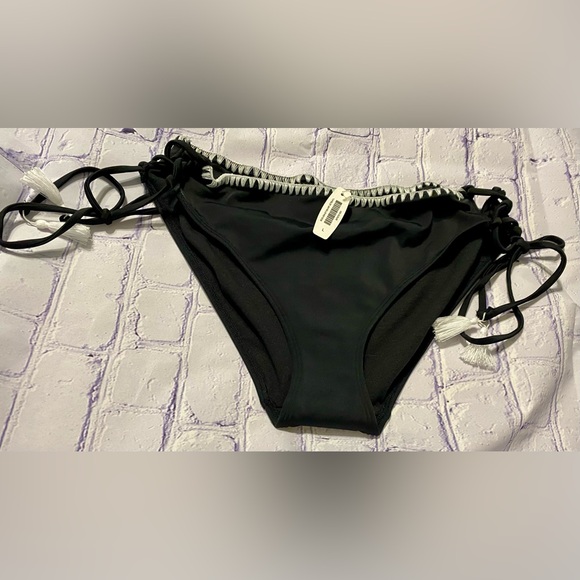 Adore Me Triangle Bikini NWT - Picture 7 of 11